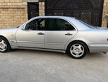 Mercedes E 240-3