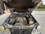 Mercedes E 240-13