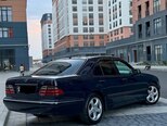 Mercedes E 270-9