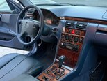 Mercedes E 270-16