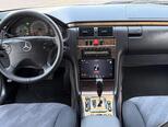 Mercedes E 240-13