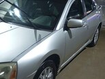 Mitsubishi Galant-2