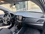Hyundai Accent-14