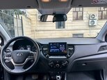 Hyundai Accent-13