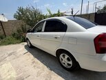 Hyundai Accent-5