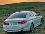 BMW 530e-11