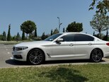 BMW 530e-10