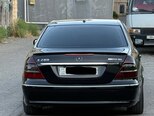 Mercedes E 320-7