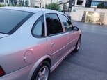 Opel Vectra-14