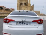 Hyundai Sonata-2