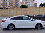 Hyundai Sonata-5