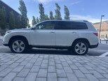 Toyota Highlander-12