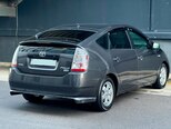 Toyota Prius-11