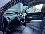 Toyota Prius-13