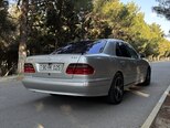 Mercedes E 270-8