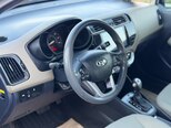 Kia Rio-17