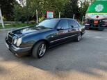 Mercedes E 240-3