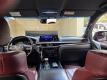 Lexus LX 450d-8