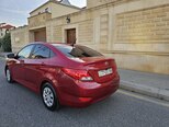 Hyundai Accent-7