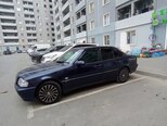 Mercedes E 200-5
