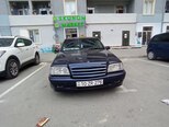 Mercedes E 200-1