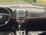 Hyundai Santa Fe-10