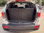 Kia Sorento-16
