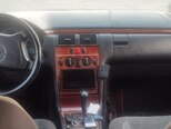 Mercedes E 220-5