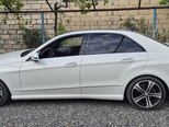 Mercedes E 350 4MATIC-3