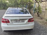 Mercedes E 350 4MATIC-2