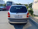 Opel Zafira-8