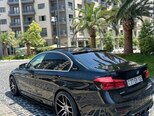 BMW 330e-6
