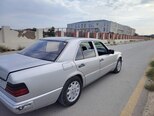 Mercedes 200 E-4