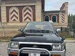 Toyota Hilux Surf-1