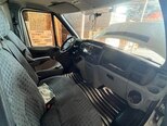 Ford Transit-8