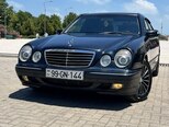 Mercedes E 220-1