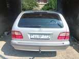 Mercedes E 240-3
