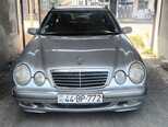 Mercedes E 240-1