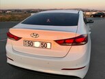 Hyundai Elantra-4