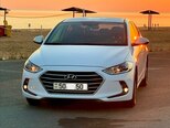 Hyundai Elantra-1
