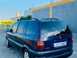 Opel Zafira-4
