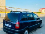 Opel Zafira-5