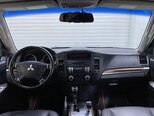 Mitsubishi Pajero-15
