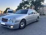 Mercedes E 320-4