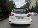 Hyundai Santa Fe-4