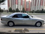 Mercedes E 270-6
