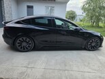 Tesla Model 3-2