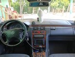 Mercedes E 220-3