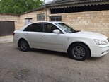 Hyundai Sonata-5