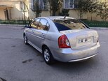 Hyundai Accent-2